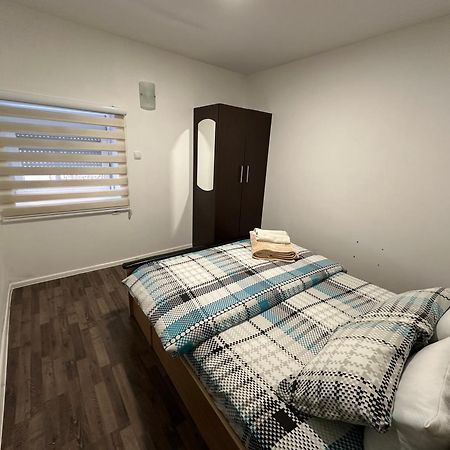 Apartmani Vucinic Cetynia Zewnętrze zdjęcie