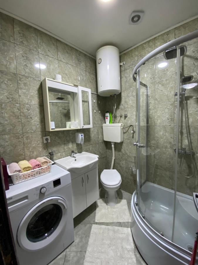 Apartmani Vucinic Cetynia Zewnętrze zdjęcie