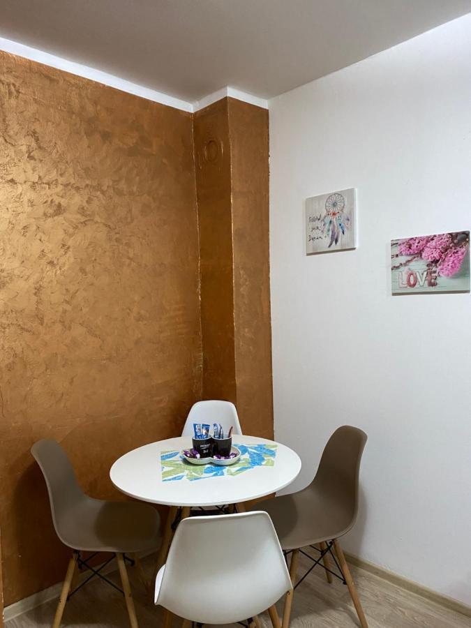 Apartmani Vucinic Cetynia Zewnętrze zdjęcie